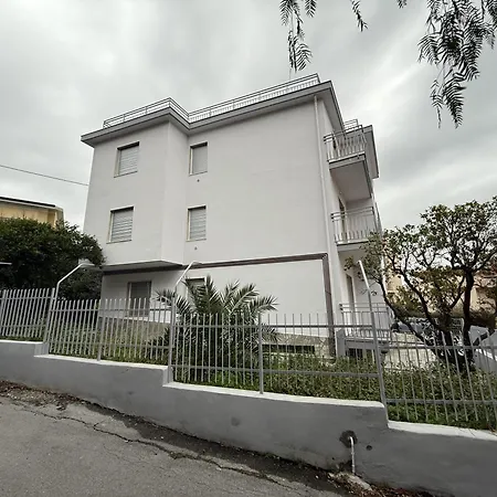 Cristallo 6 Apartamento
