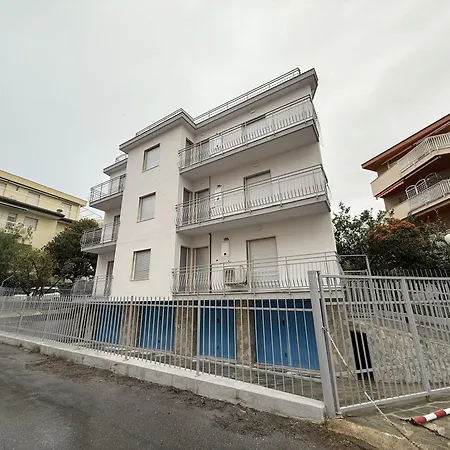 Cristallo 6 Apartment *